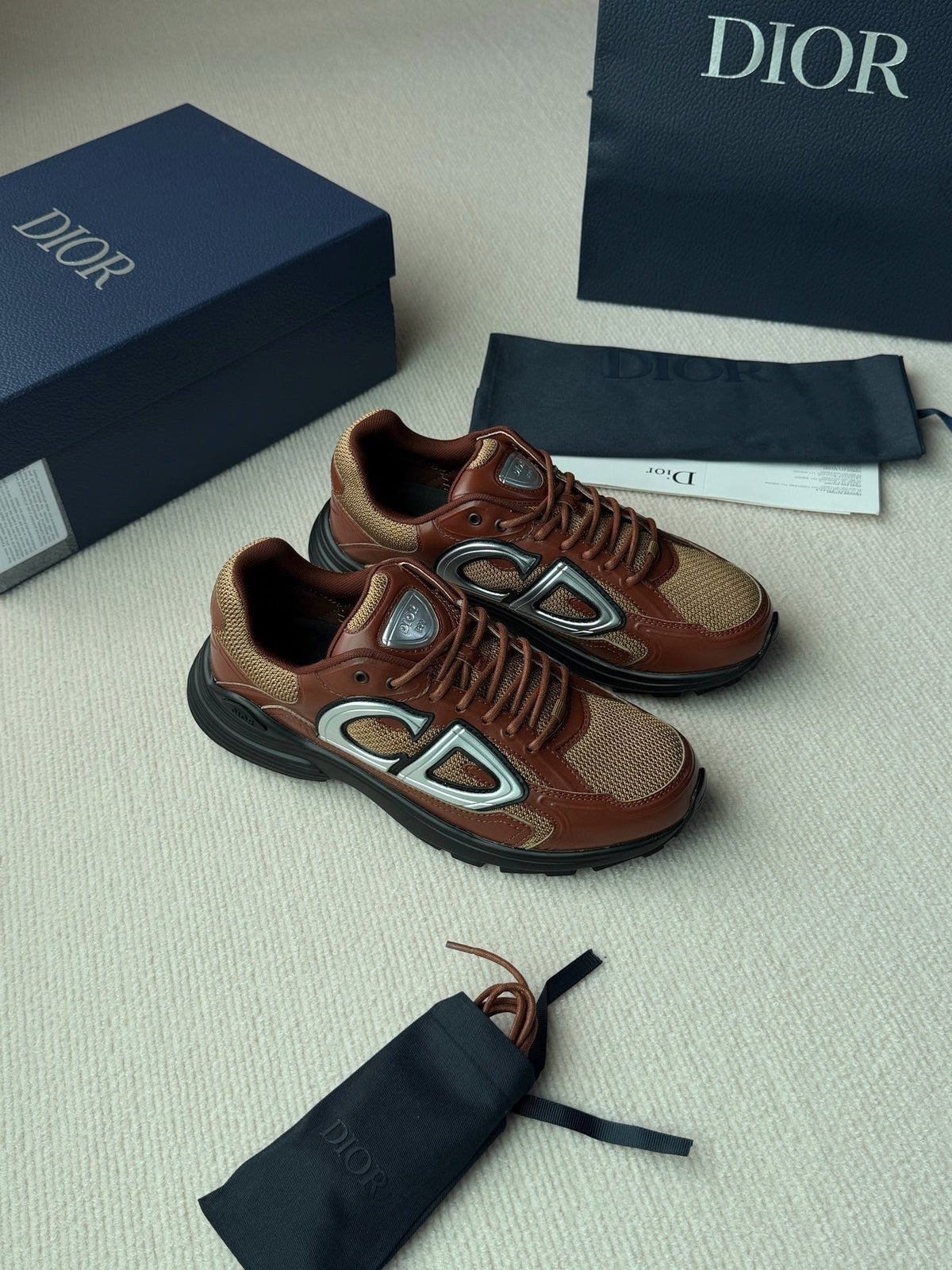 Mesh Runner Burgundy Sneakers - Men's