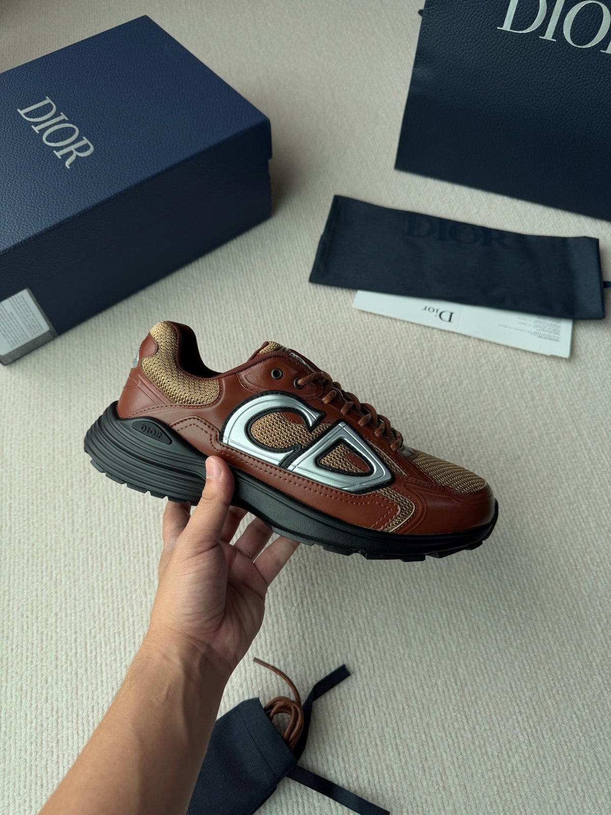 Mesh Runner Burgundy Sneakers - Men's