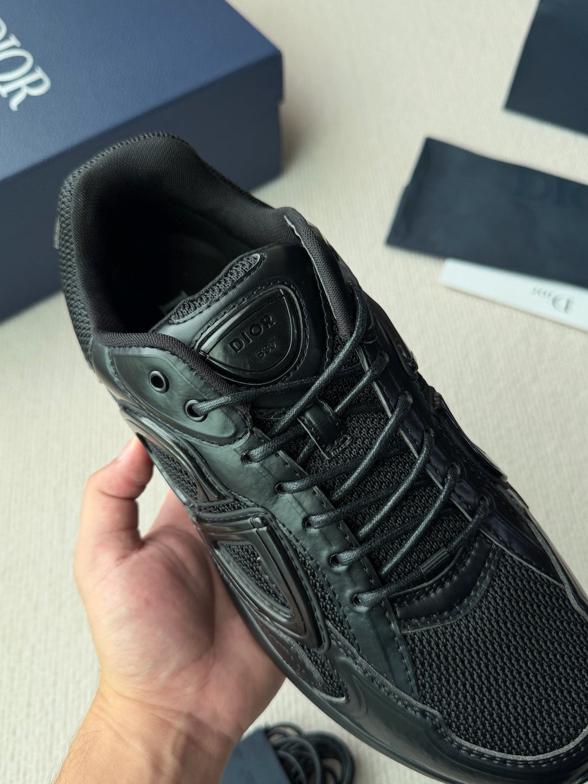 Mesh Runner Burgundy Sneakers - Men's