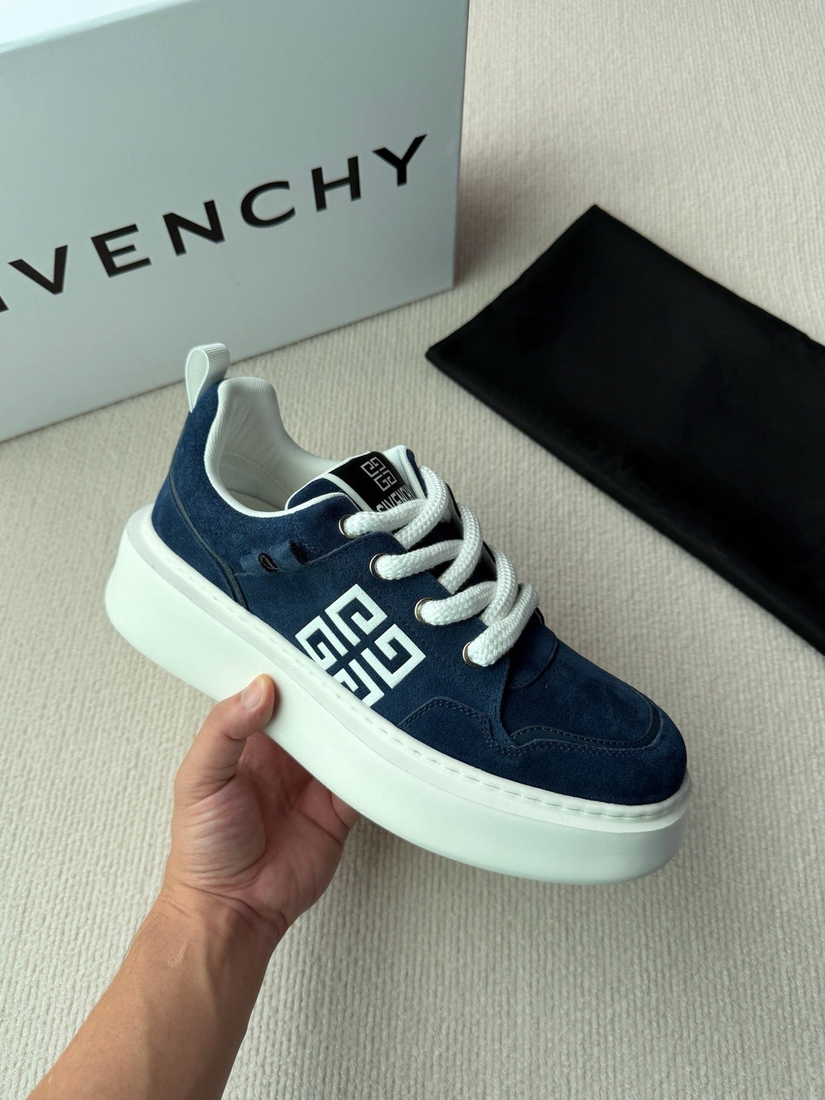Grey Suede Contrast Sole Low-Top - Men's
