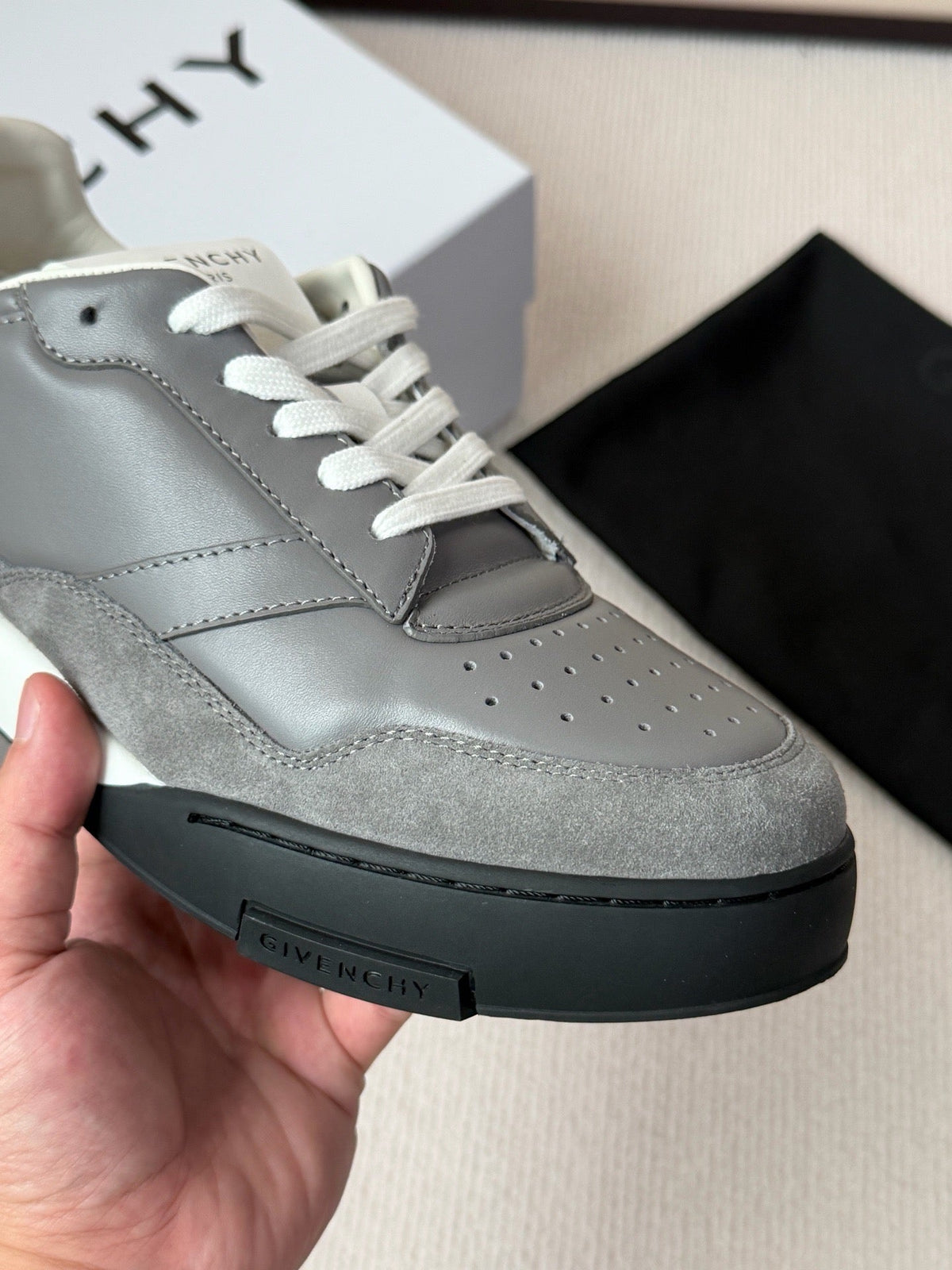 Grey Suede Contrast Sole Runner - Men's