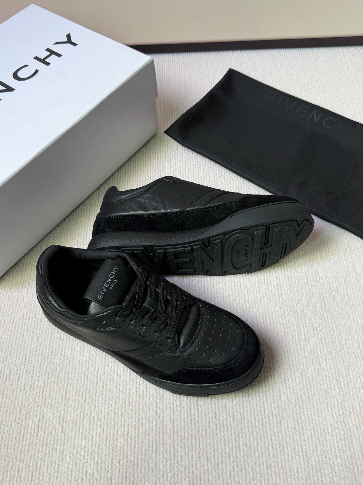 Grey Suede Contrast Sole Runner - Men's