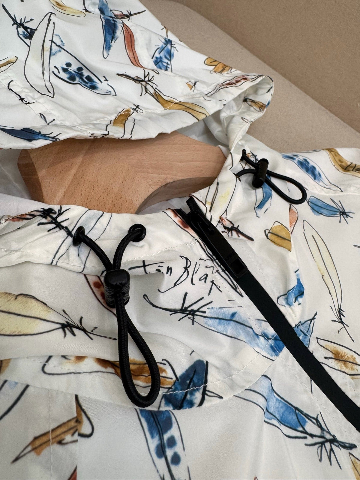 White Nylon Print Hooded - Men's