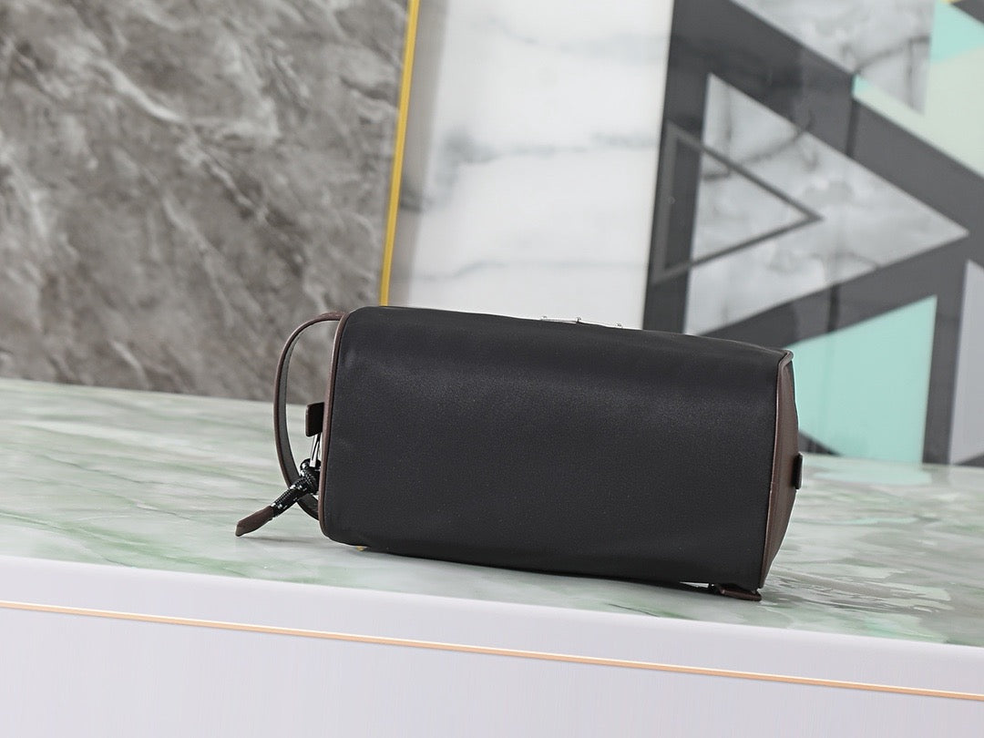 Black Clutch