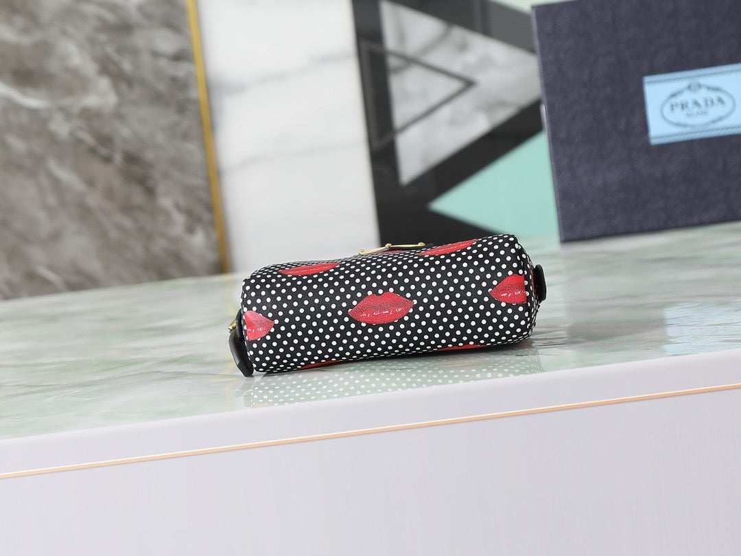 Multicolour Clutch