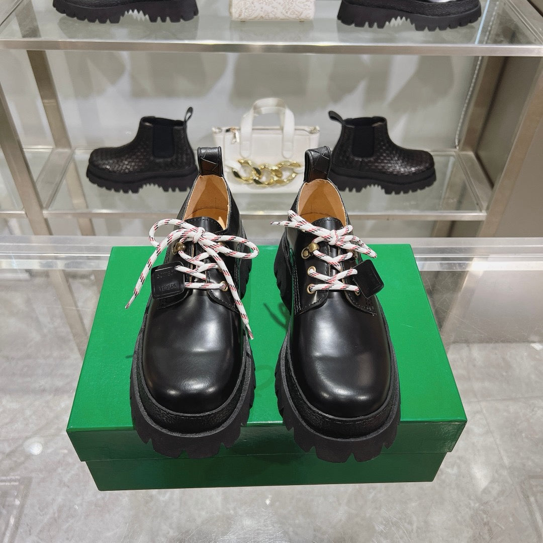 Black Boots
