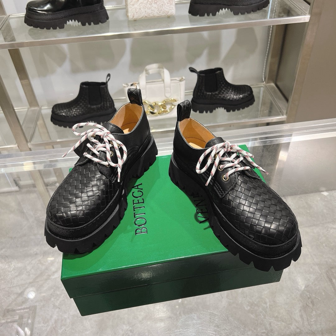 Black Boots