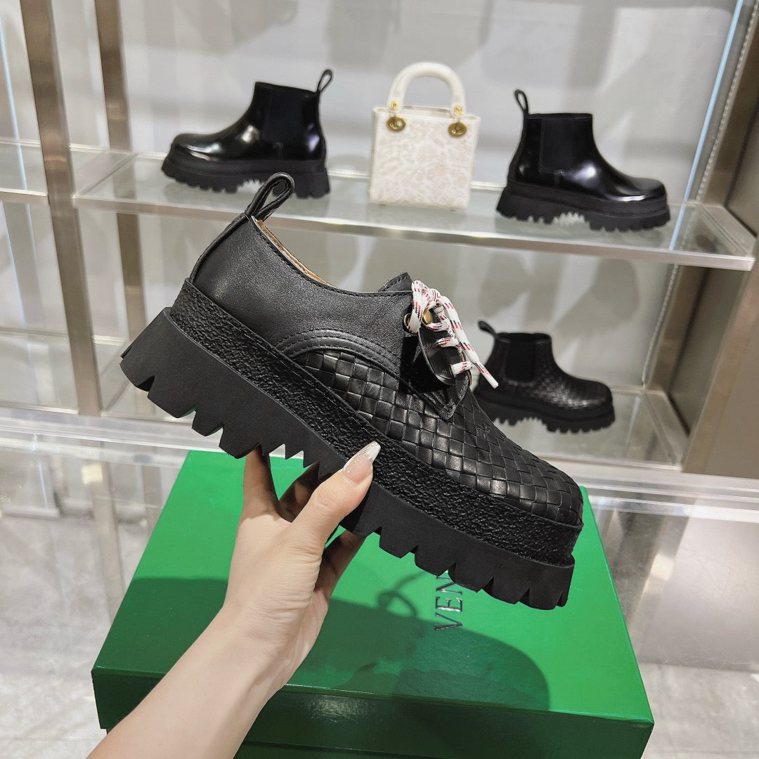 Black Boots