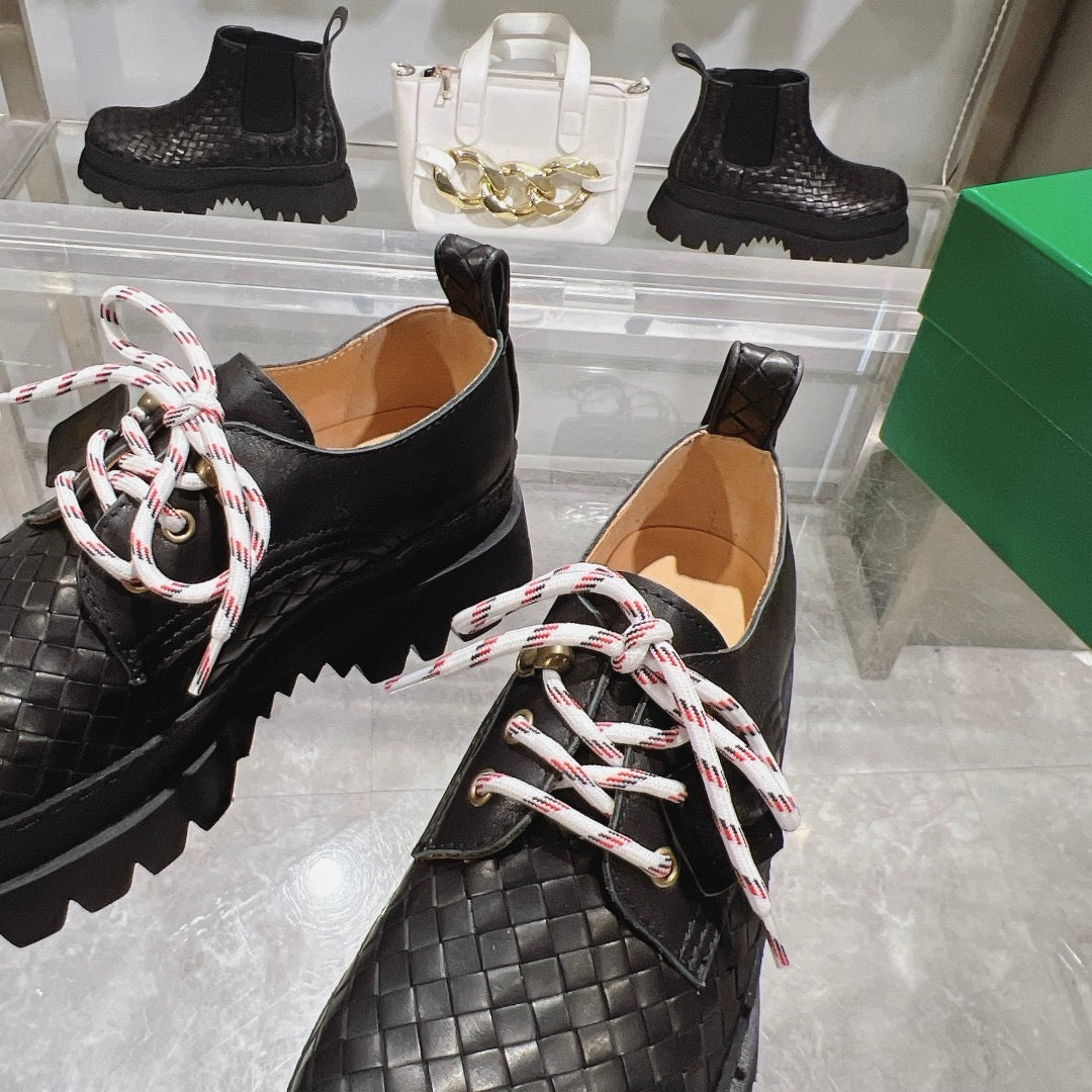 Black Boots