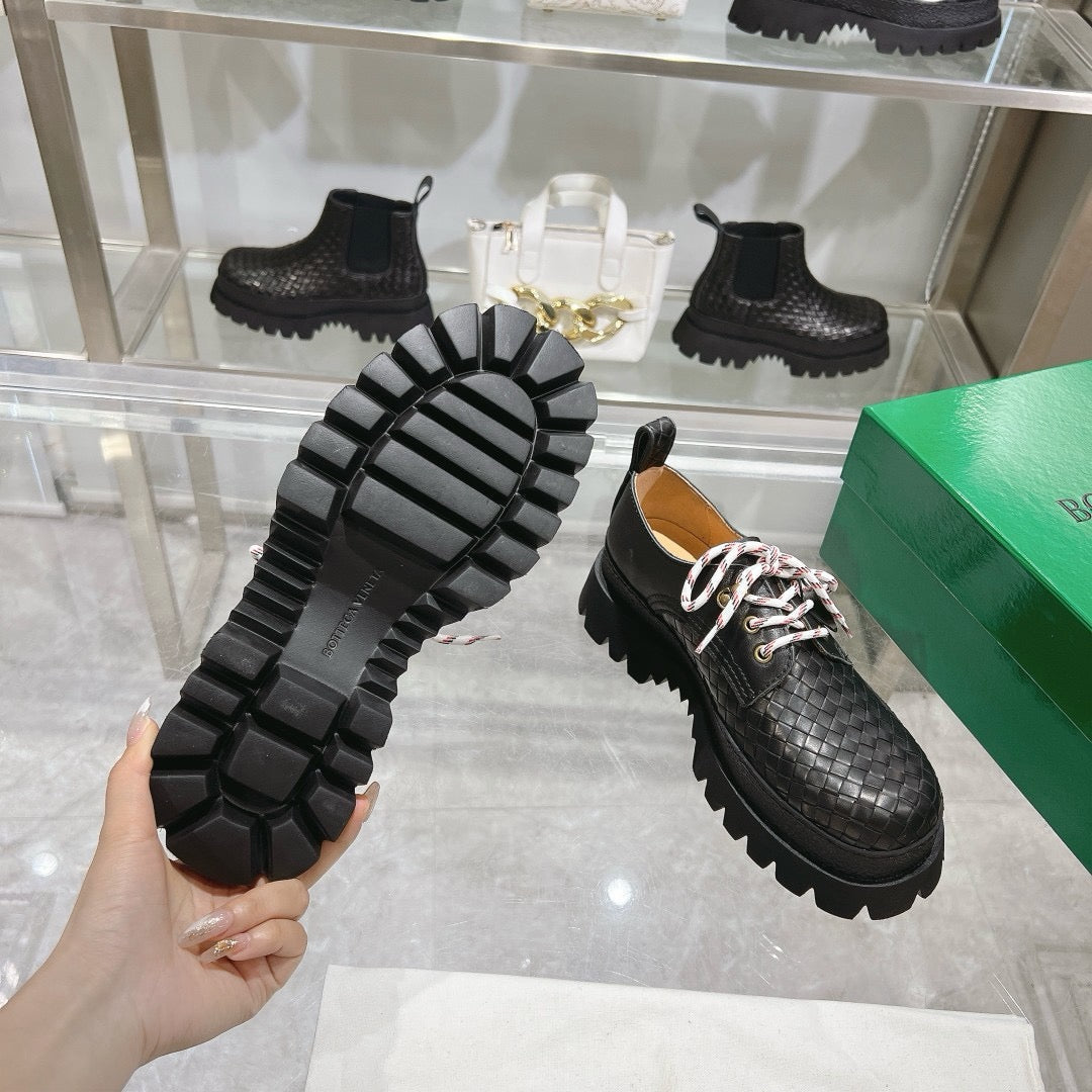 Black Boots