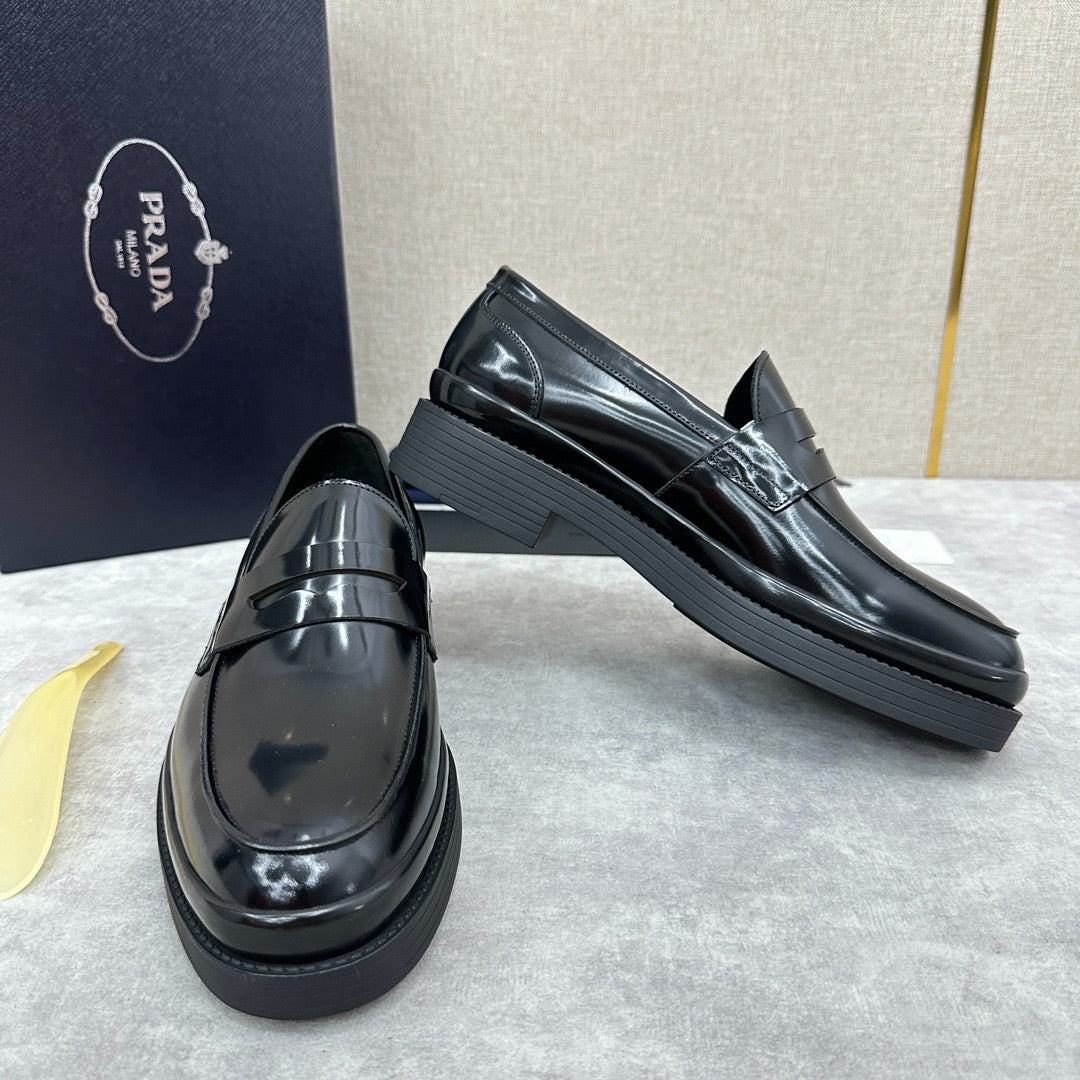 Black Derby Shoes - Men's