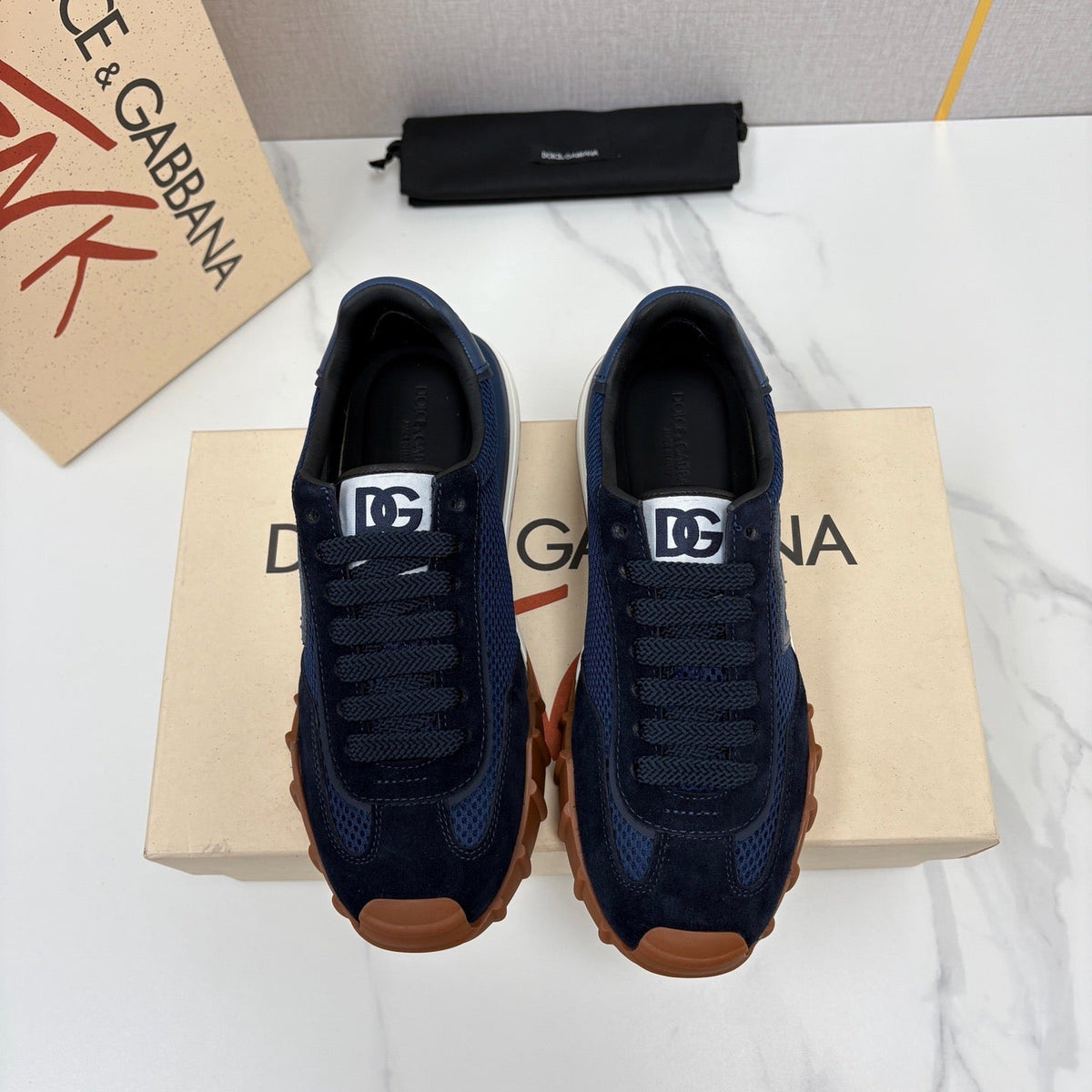 Black Mesh Contrast Sole Runner - Men's