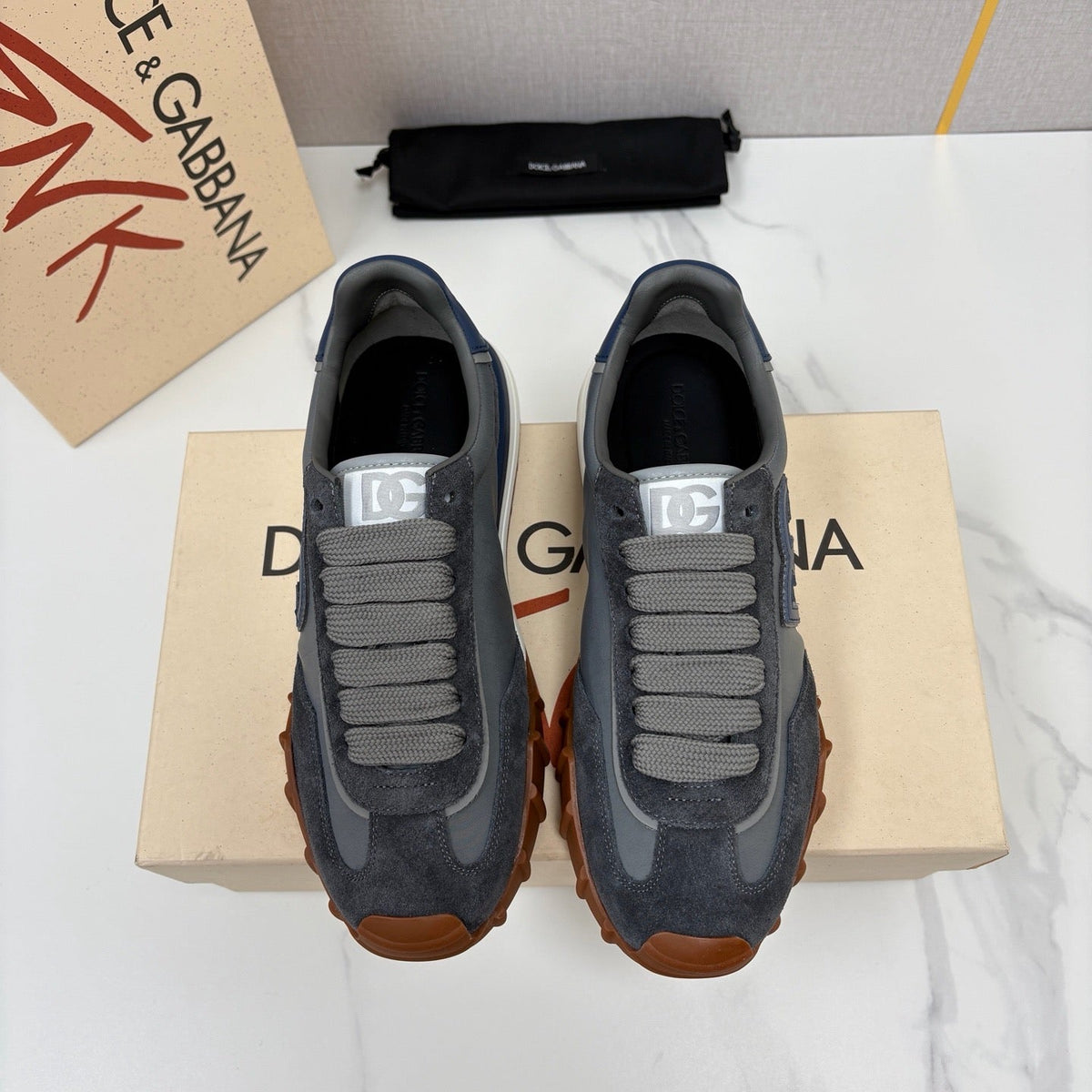 Black Mesh Panelled Runner - Men's