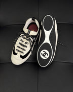 Cream Leather Contrast Toe Low-Top - Women's