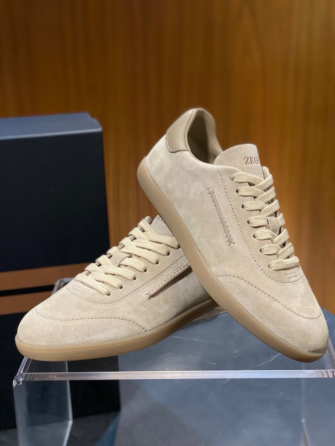 Camel Suede Embossed Low-Top - Men's