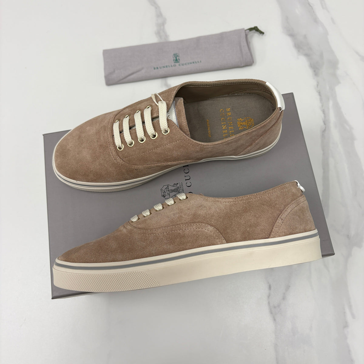 Cream Suede Plain Low-Top - Men's