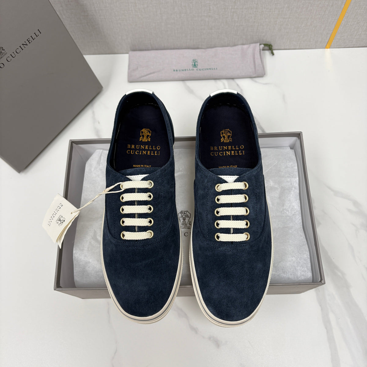 Cream Suede Plain Low-Top - Men's