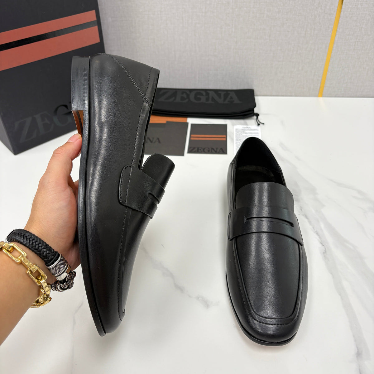 Black Leather Plain Penny Loafer - Men's
