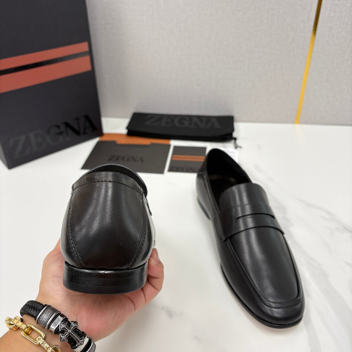 Black Leather Plain Penny Loafer - Men's