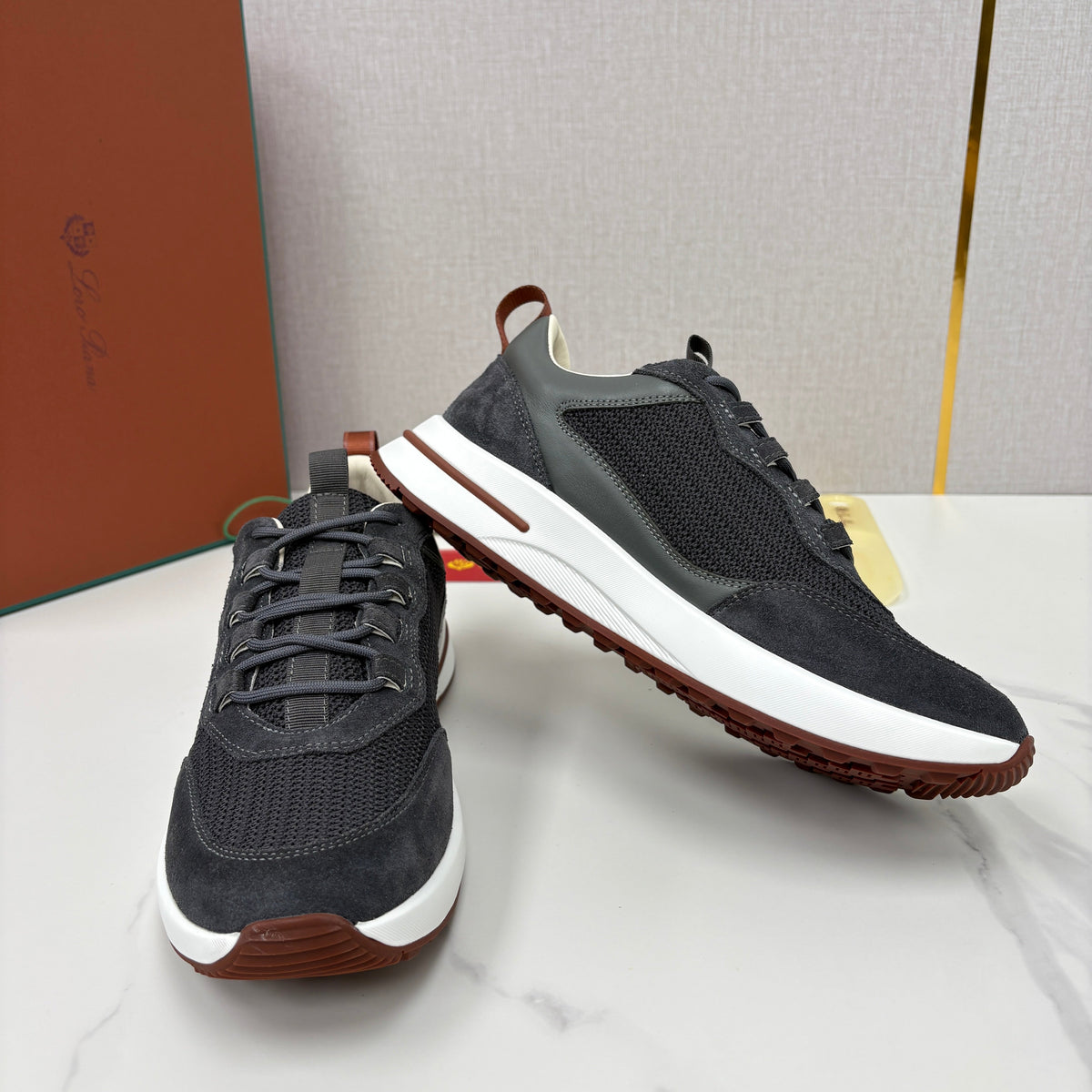 White Mesh Panelled Runner - Men's