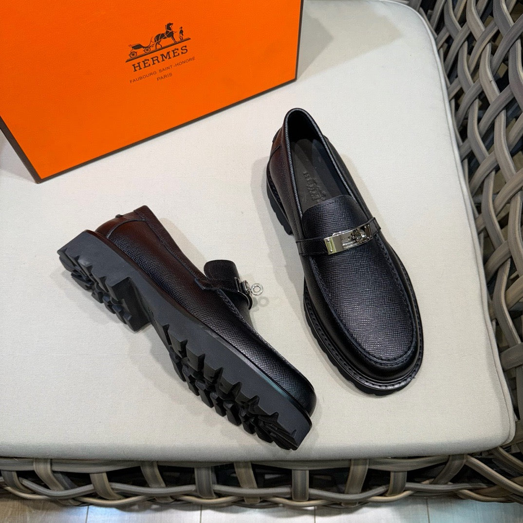Black Leather Gold Hardware Loafer - Men's