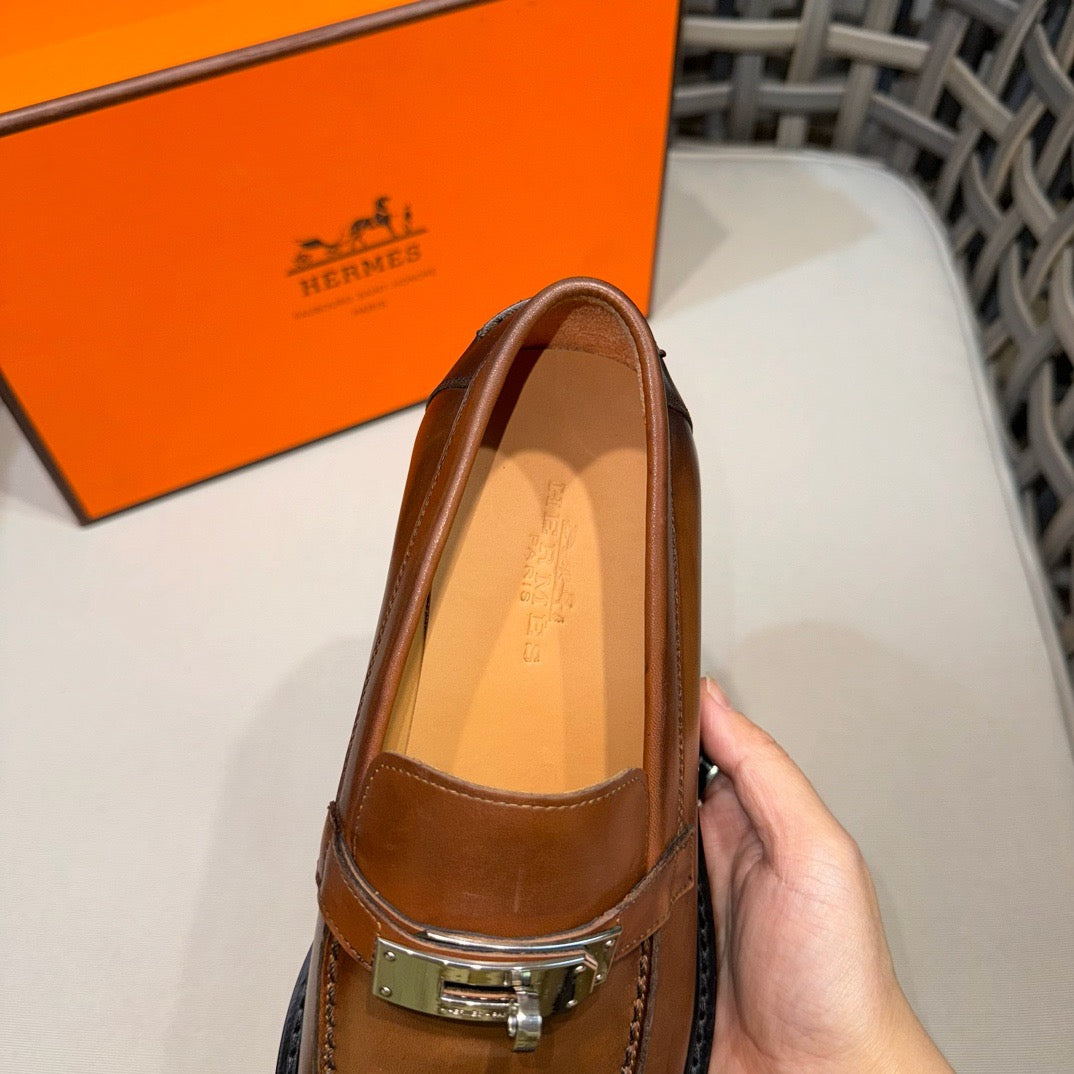 Black Leather Gold Hardware Loafer - Men's
