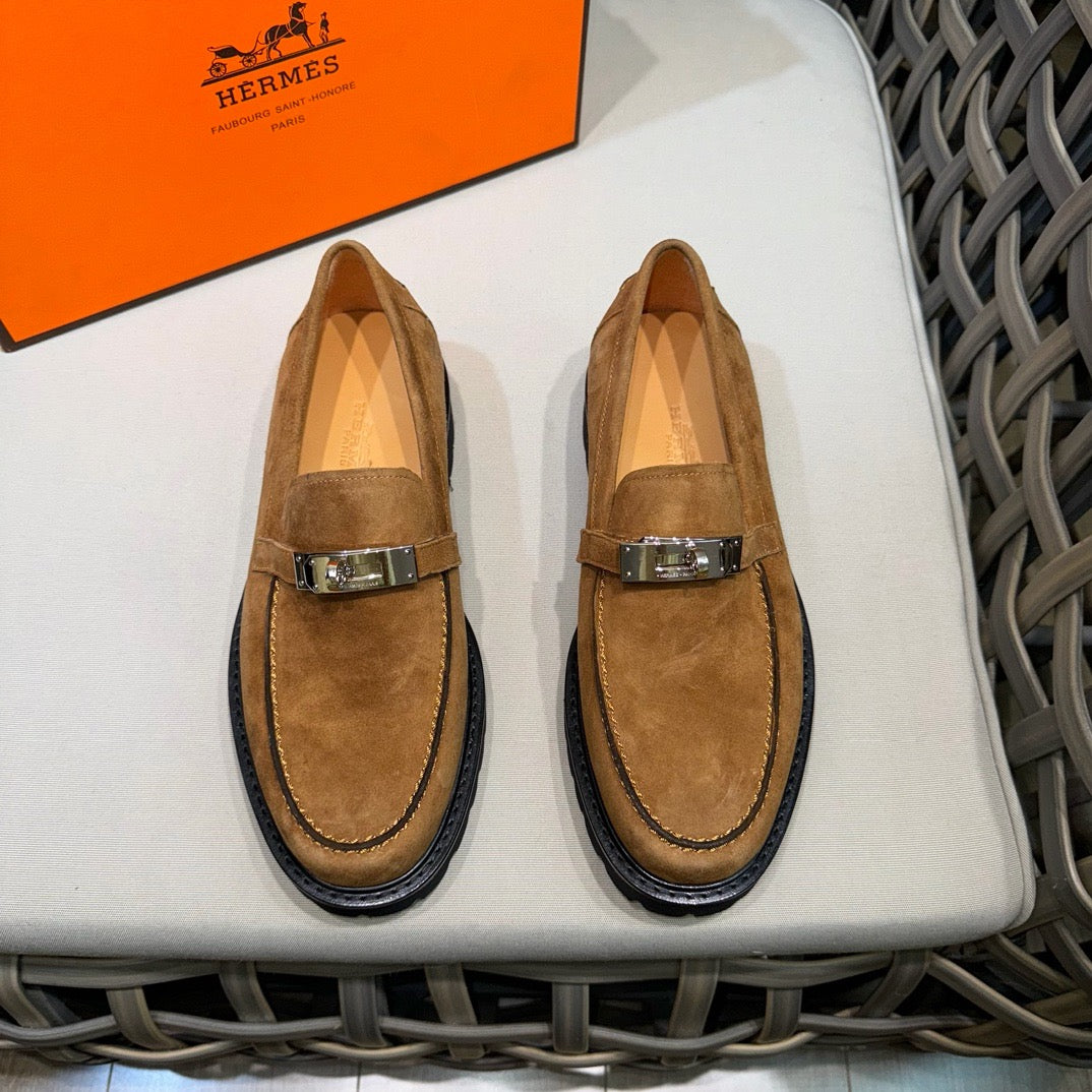 Black Leather Gold Hardware Loafer - Men's