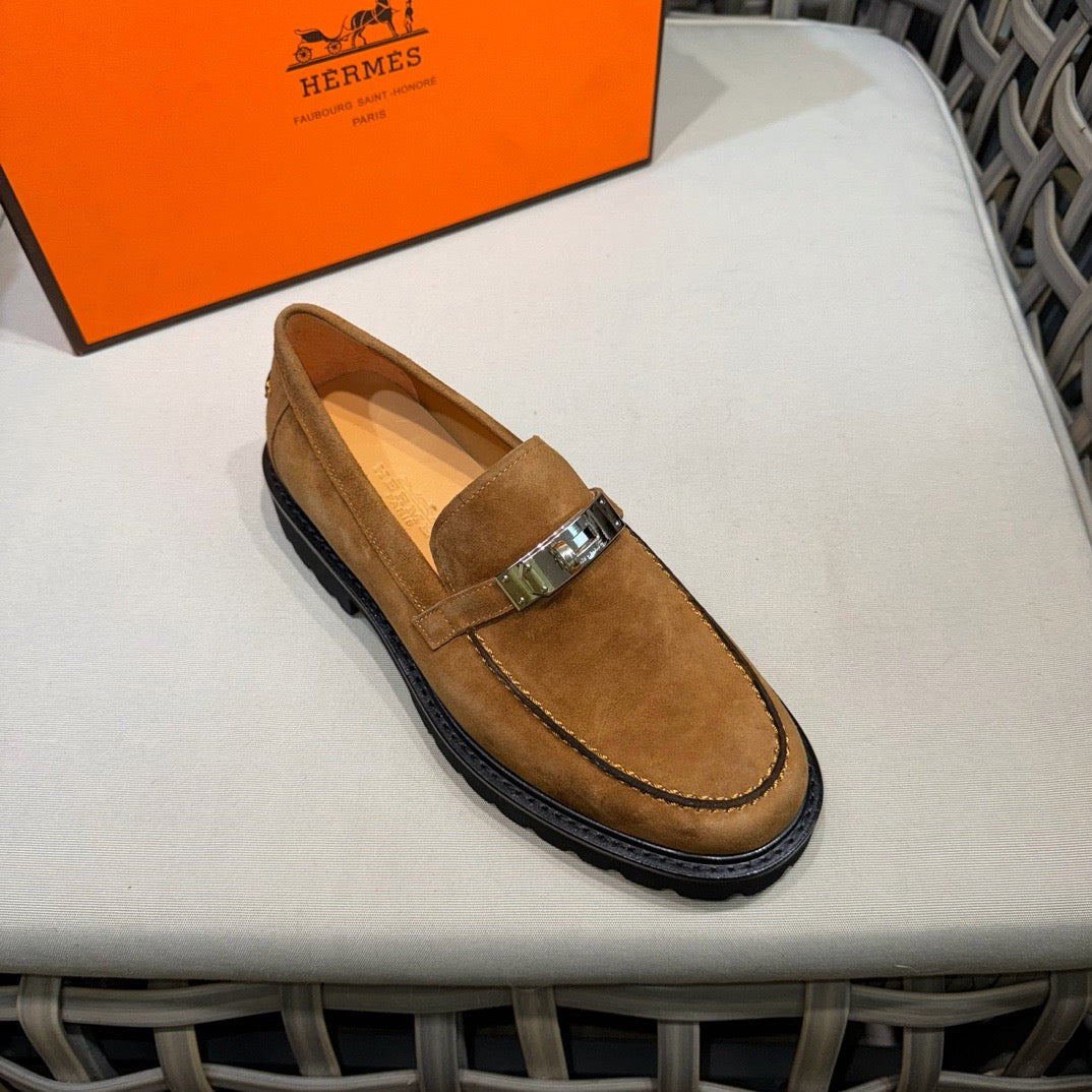 Black Leather Gold Hardware Loafer - Men's
