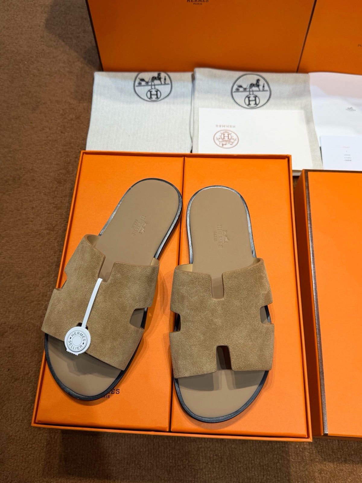 Camel Suede Cutout Single Band - Men's