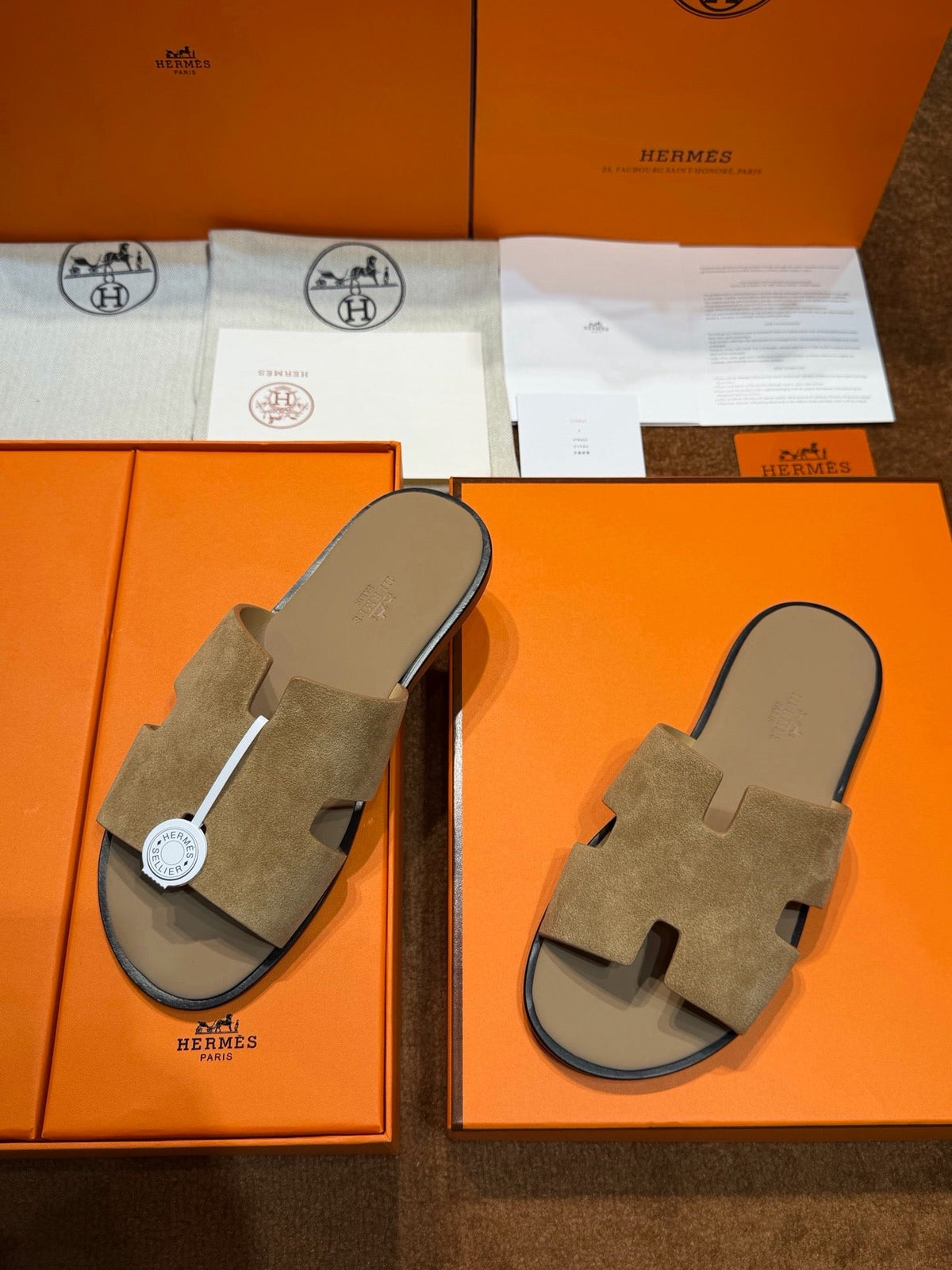 Camel Suede Cutout Single Band - Men's