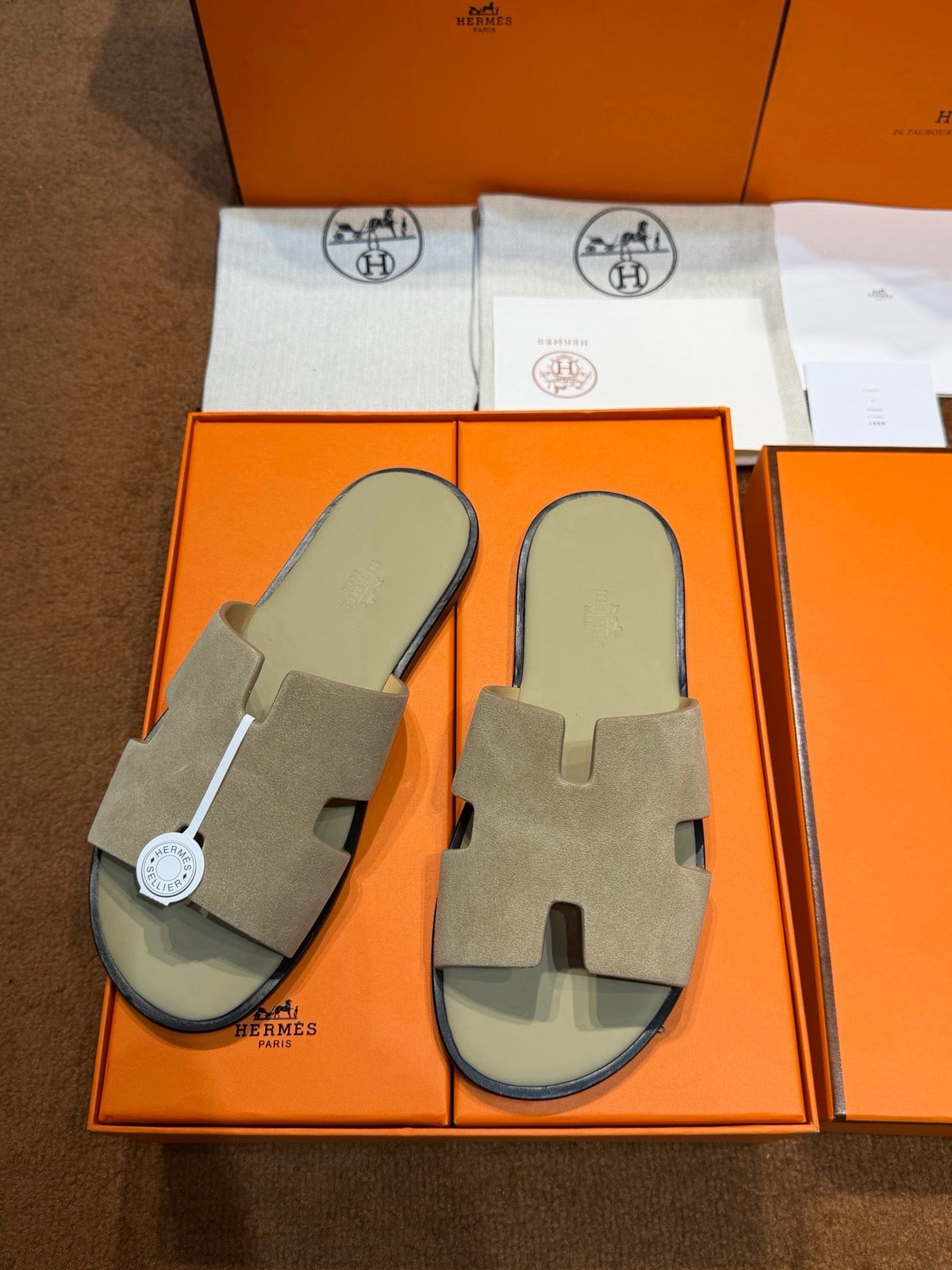 Camel Suede Cutout Single Band - Men's