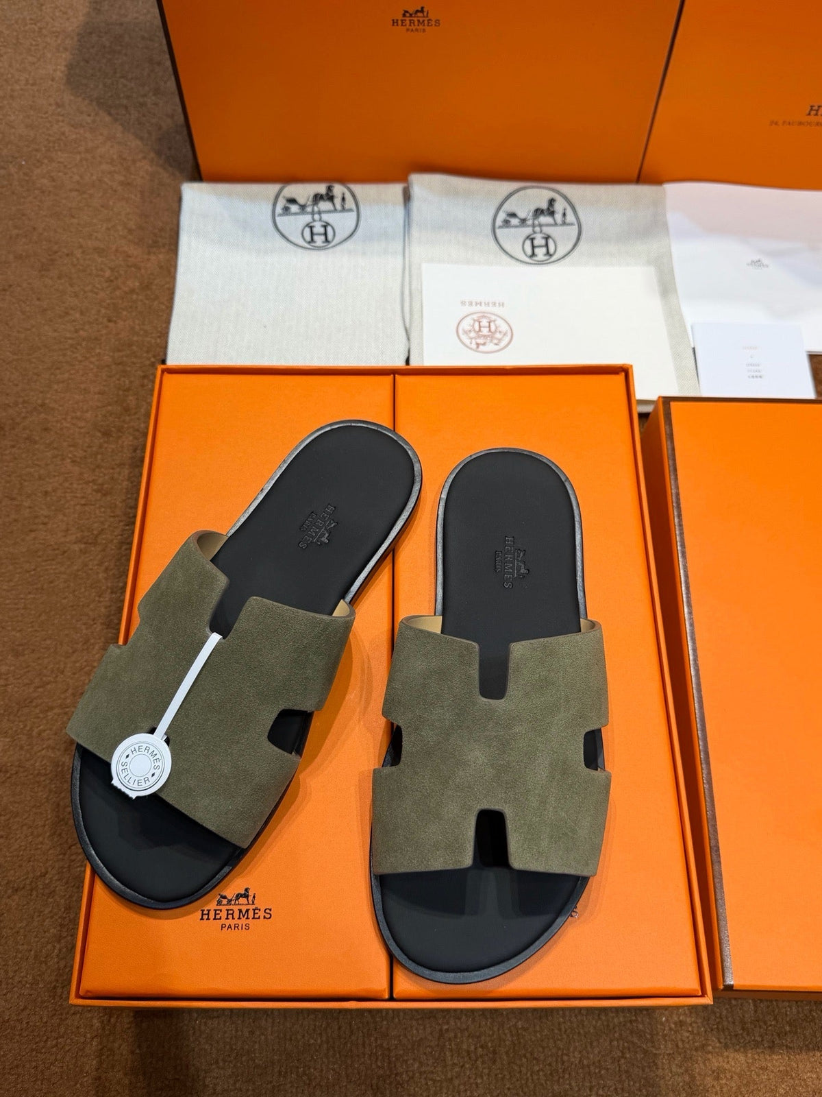 Camel Suede Cutout Single Band - Men's