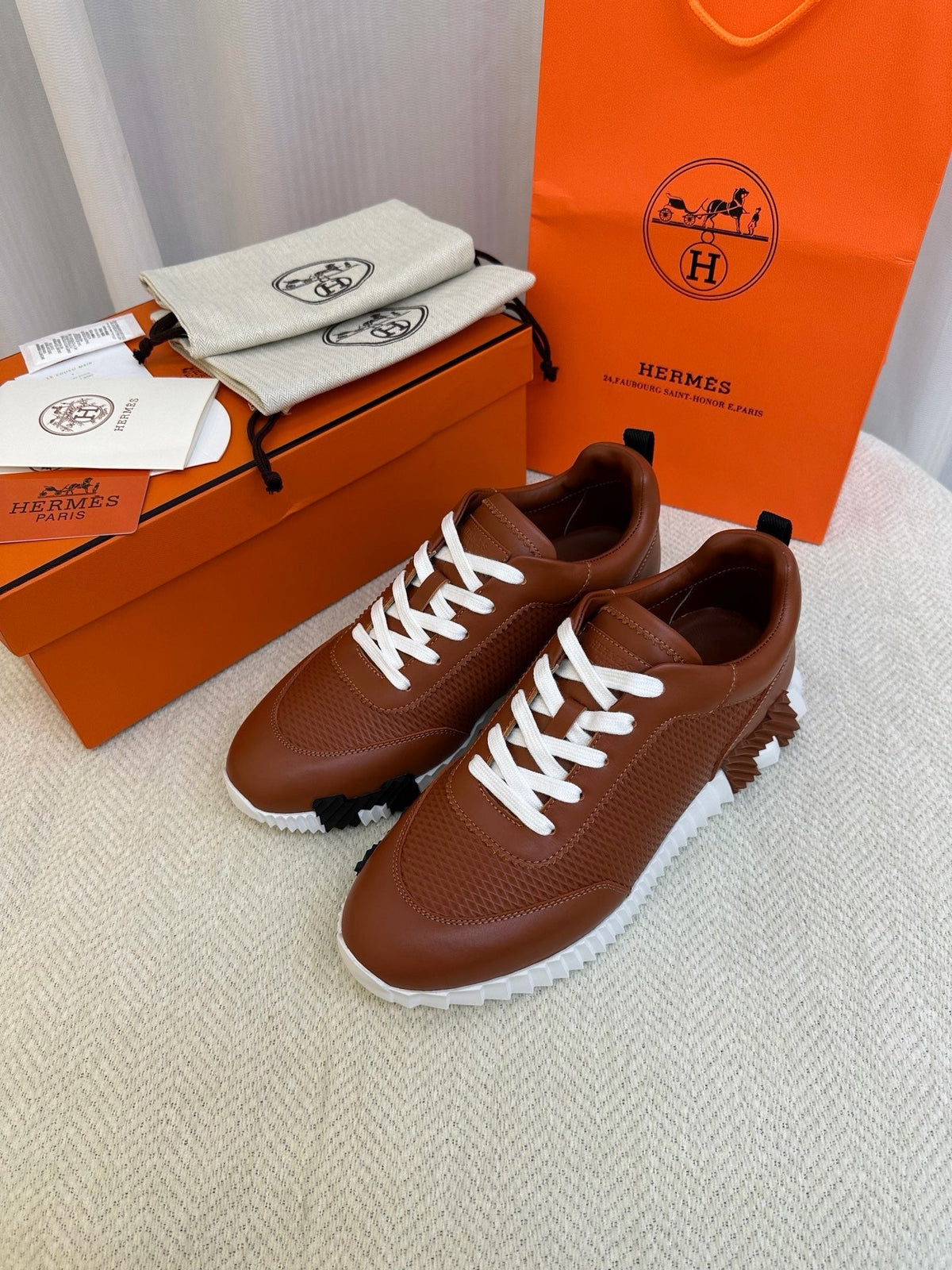 Black Knit Contrast Sole Runner - Men's