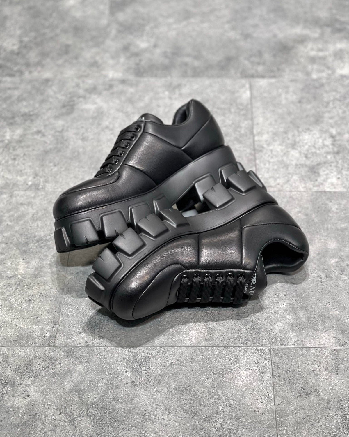 Black Leather Lug-Sole Chunky - Men's