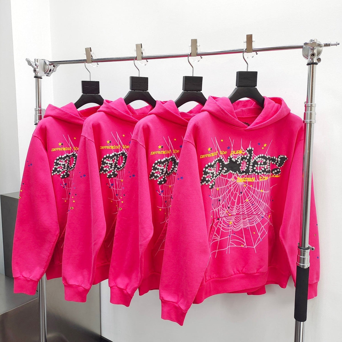 Pink Cotton Web Graphic Pullover - Men's