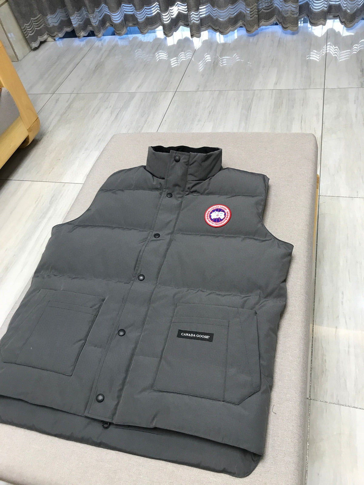 Black Nylon Arm Patch Gilet - Men's