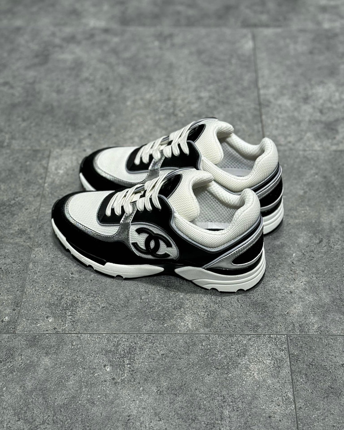 White Mesh Colourblock Chunky - Women's