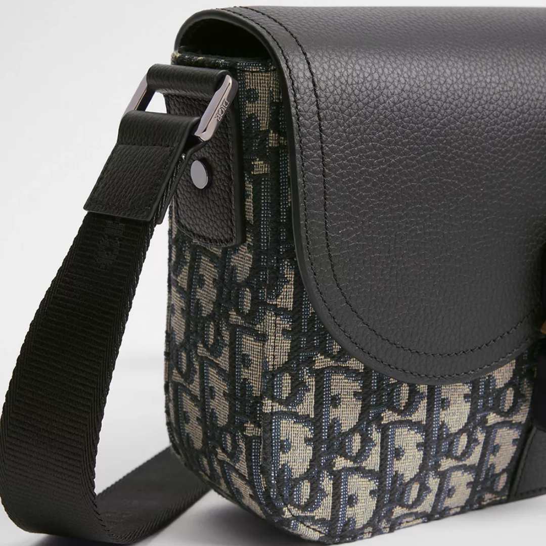 Saddle small messenger flap Bag