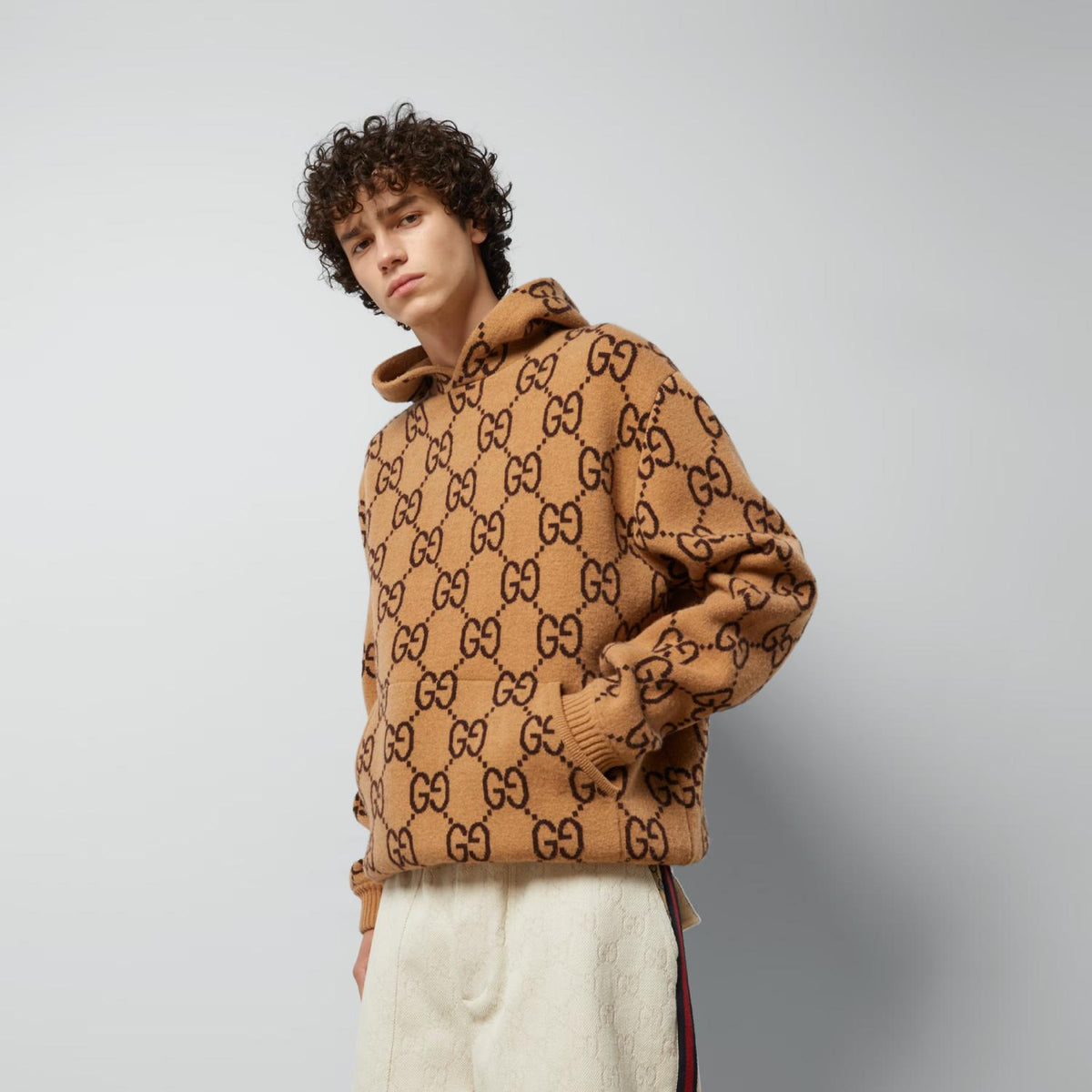 Gg Wool Hooded Sweatshirt – the Web continues to lend an archival touch, while logo details take on bold – LUX VERSE Luxury Designer Fashion Outlet