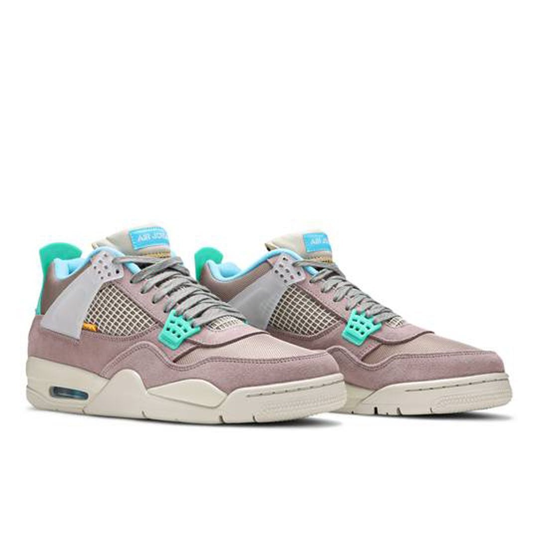 Tent and Trail – bright hits of Roma Green distinguish the lower molded eyelets and heel tab, – LUX VERSE Luxury Designer Fashion Outlet