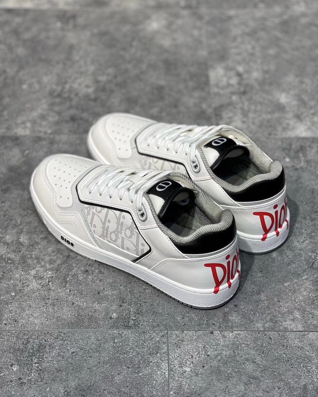 B27 Low White and Red Sneakers