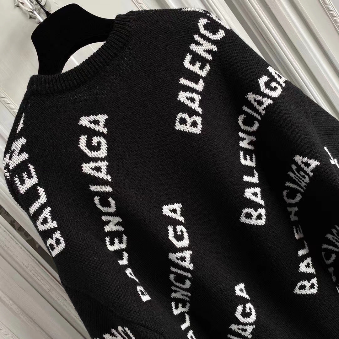 Black Jacquard Text Print Crewneck - Men's