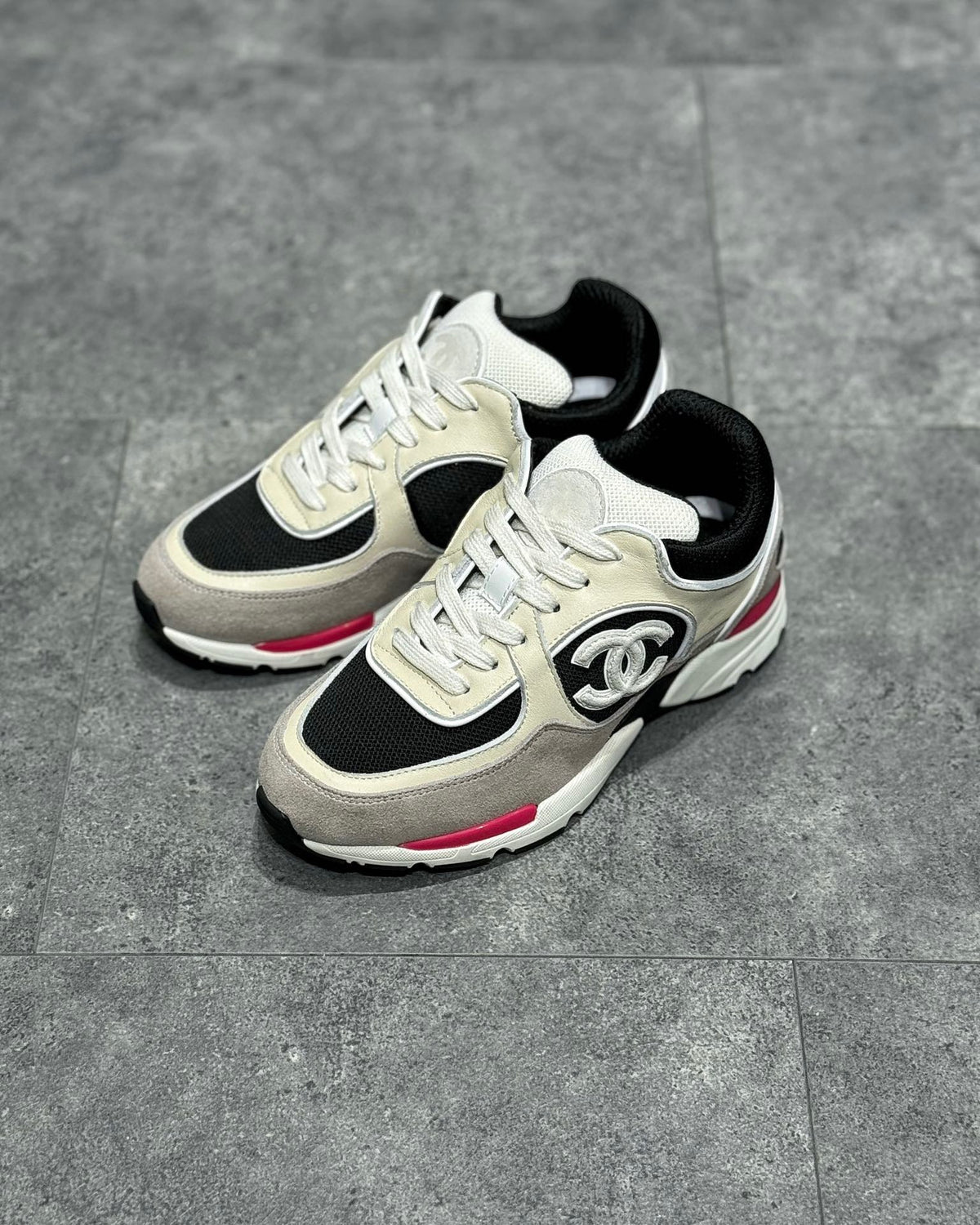 White Mesh Colourblock Chunky - Women's