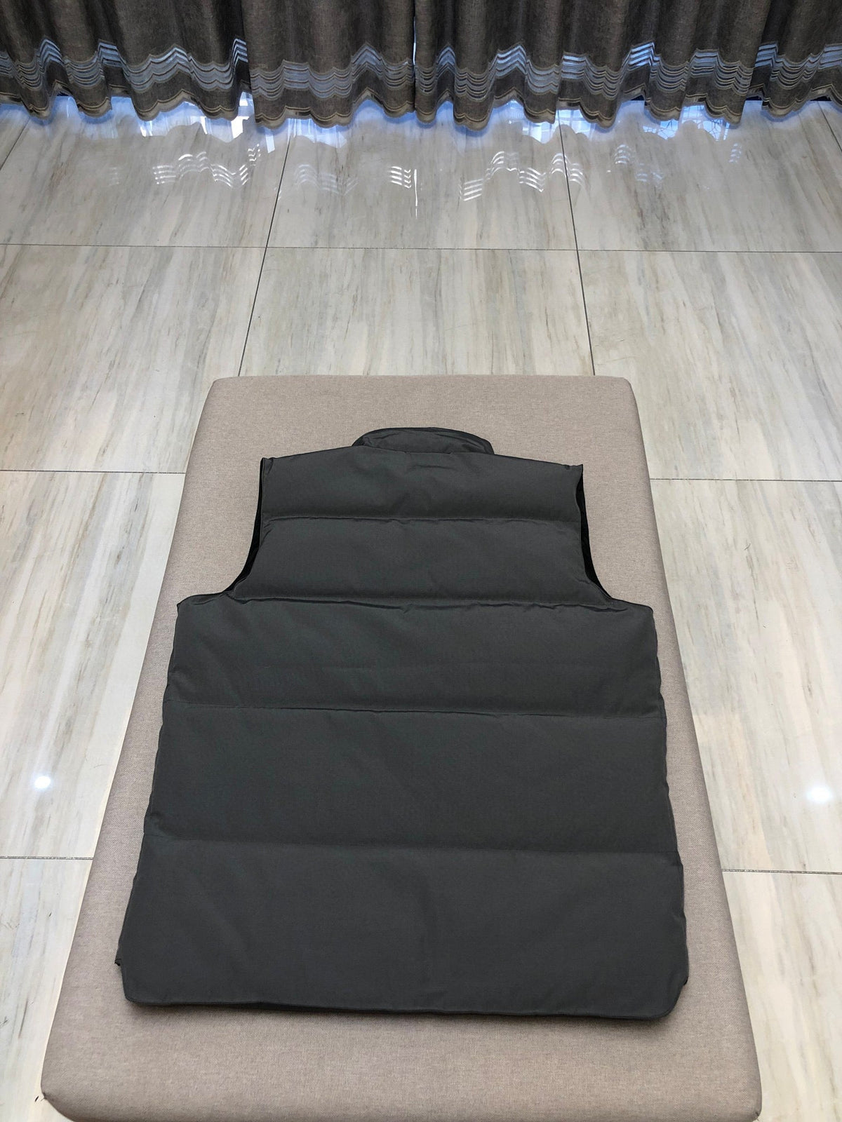 Black Nylon Arm Patch Gilet - Men's