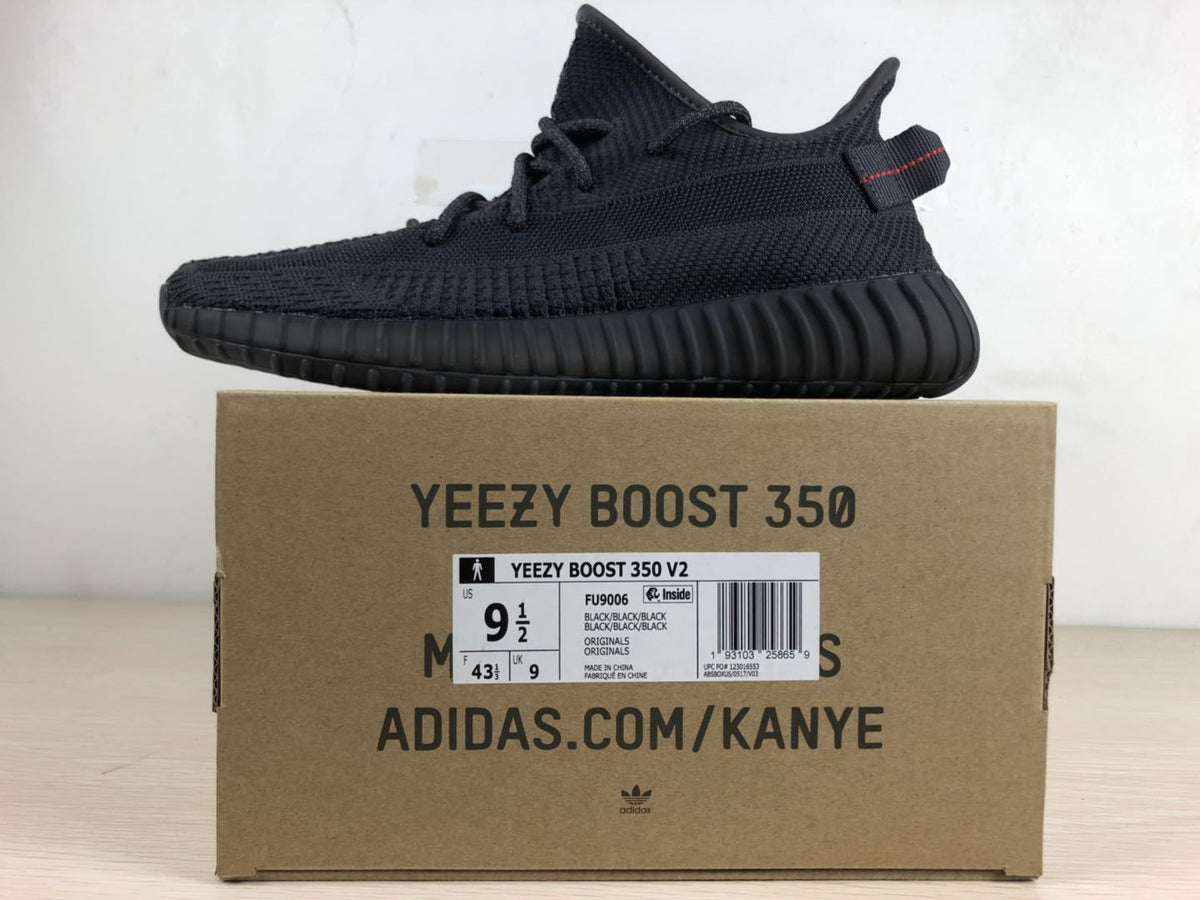 Yeezy 350 V2 non-Reflective Black Sneakers