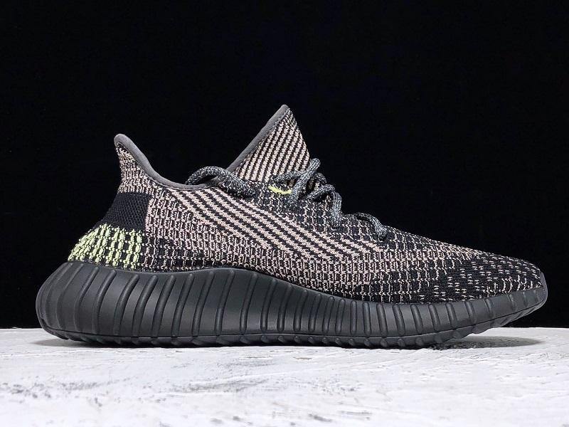 Yeezy Boost 350 V2 Zyon Sneakers