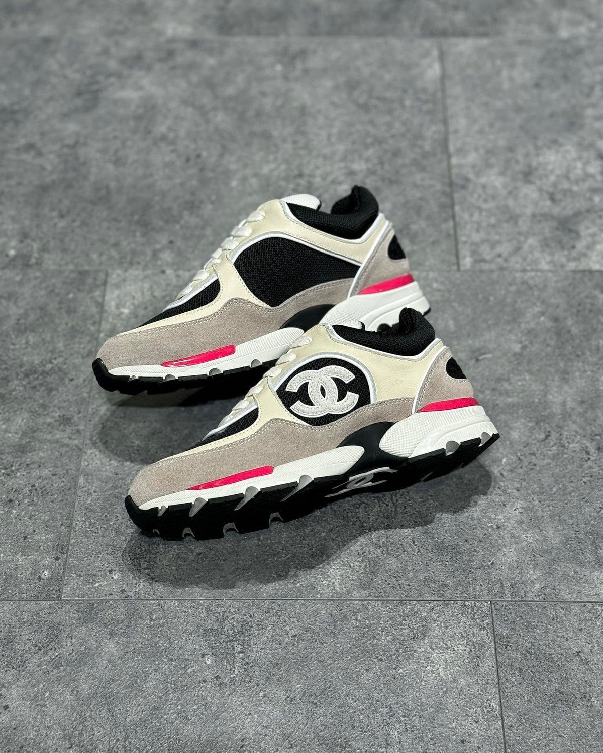 White Mesh Colourblock Chunky - Women's
