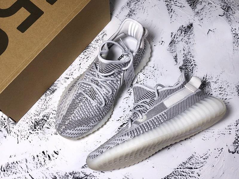 Yeezy Boost 350 V2 Cloud White Sneakers