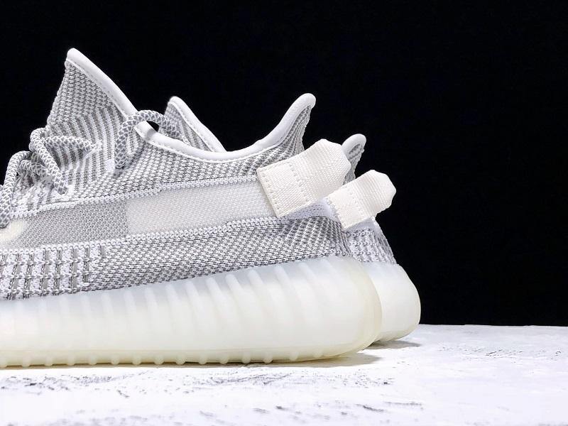 Yeezy Boost 350 V2 Cloud White Sneakers