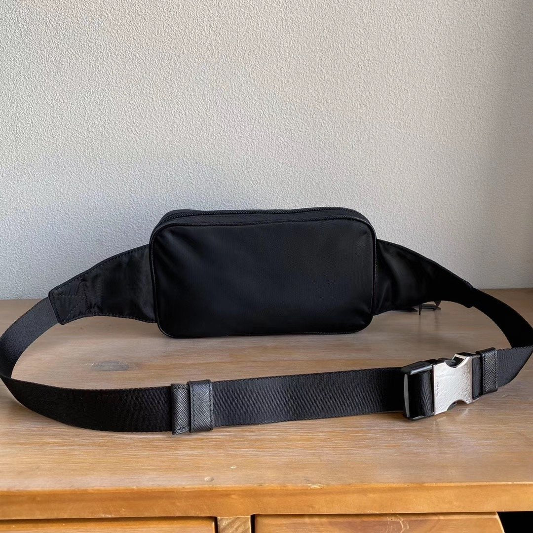 placa met lica Belt Bag